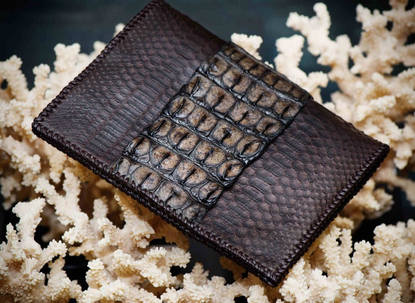 Welcome to our website for high quality bags made from crocodile leather and python leather.